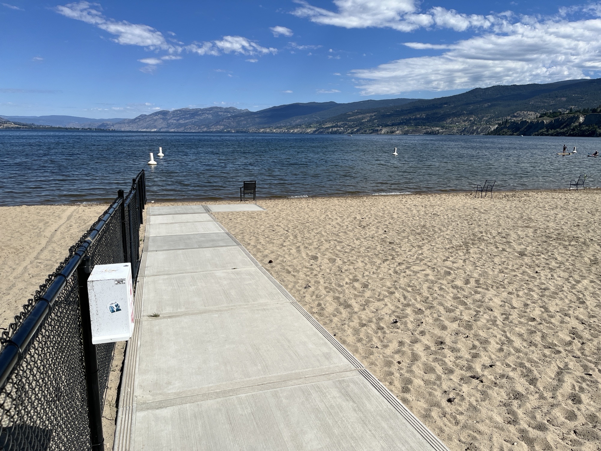 Accessible ramp to water's edge.